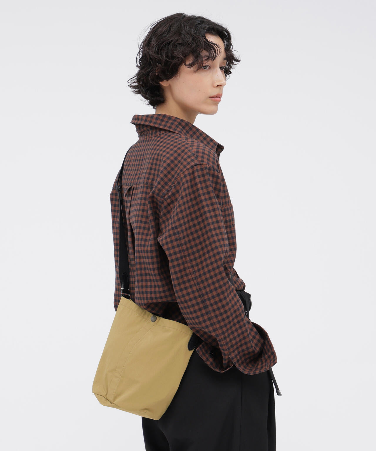 COTTON NYLON HIDENSE POPLIN SHOULDER BAG | MARGARET HOWELL