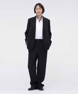 身長168cm　B76 W58 H86 着用サイズ：F