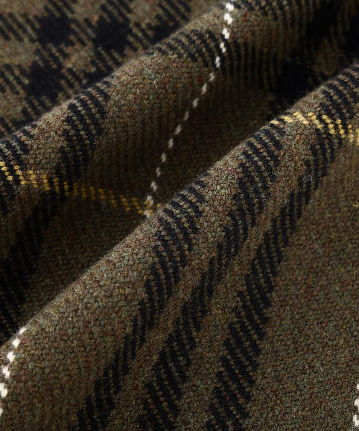 LAMBSWOOL WOVEN SCARF