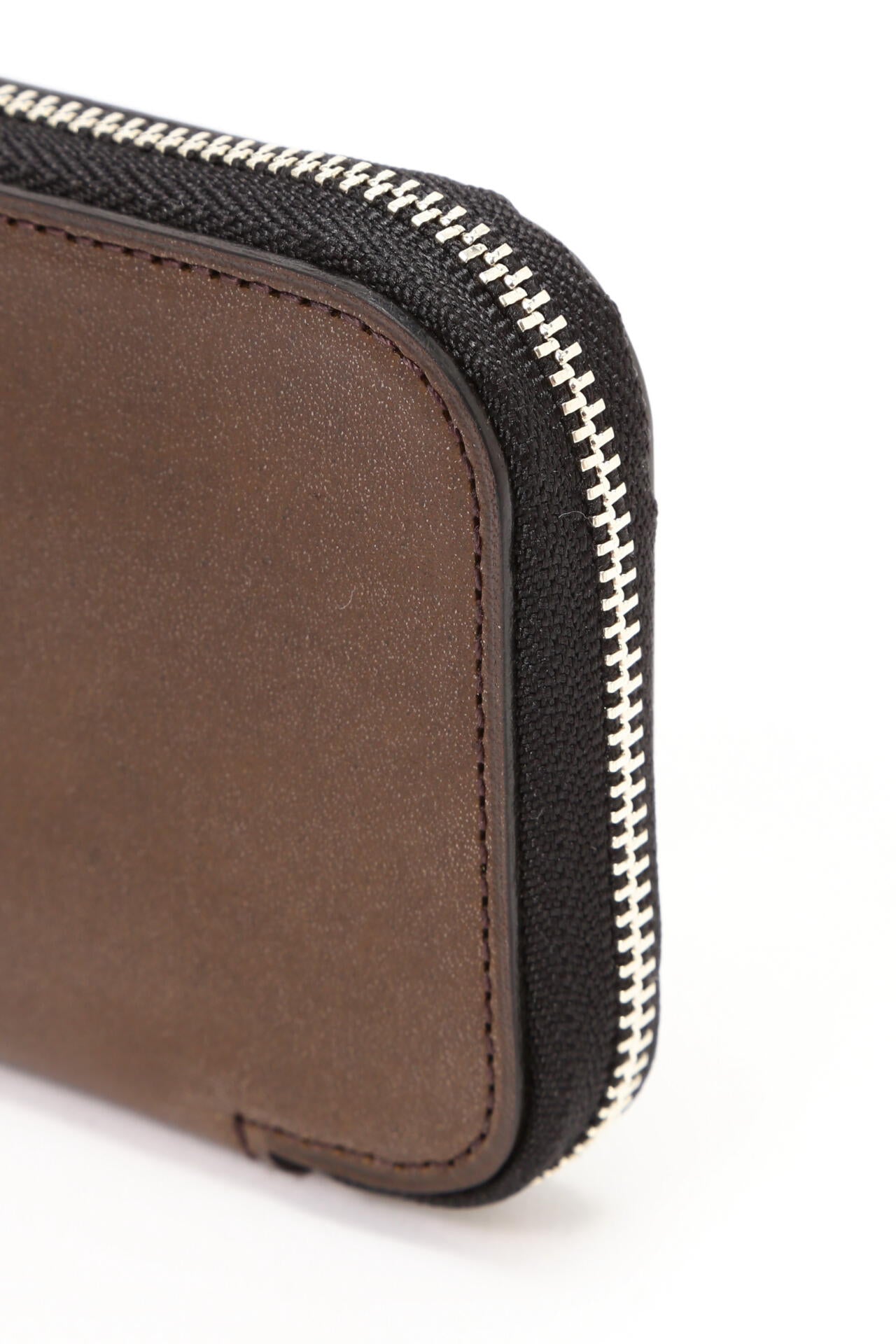 OILED ITALIAN LEATHER | MARGARET HOWELL（マーガレット・ハウエル