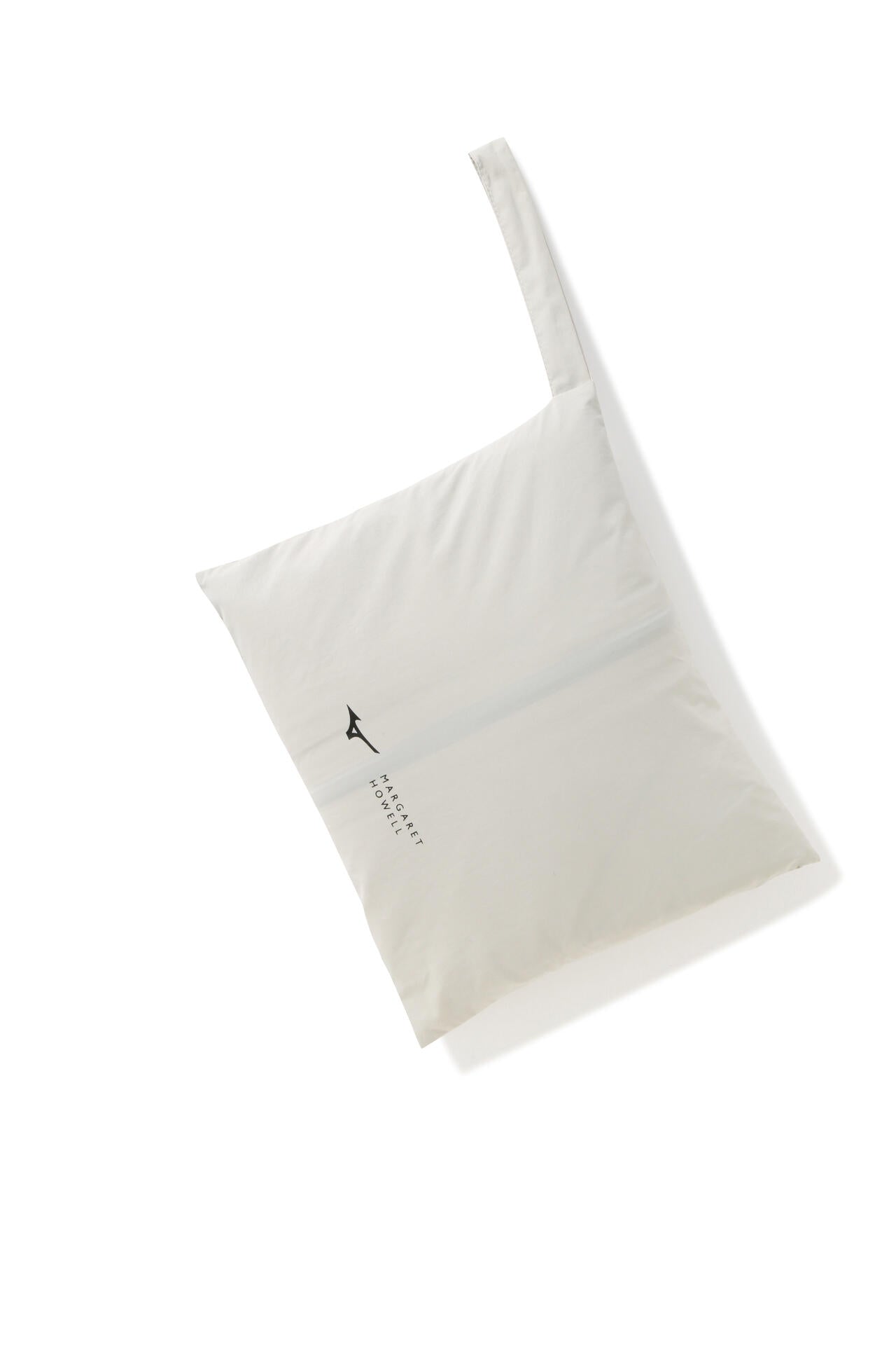 LIGHTWEIGHT NYLON POPLIN
