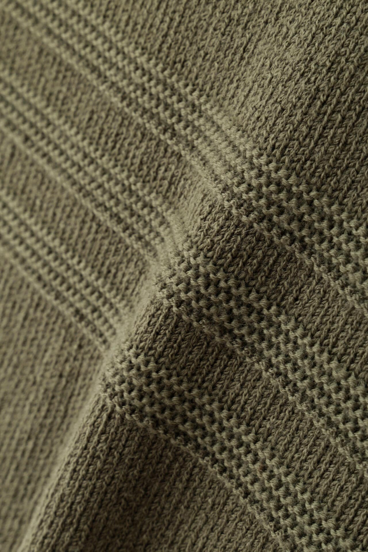 BRAIDED WOOL