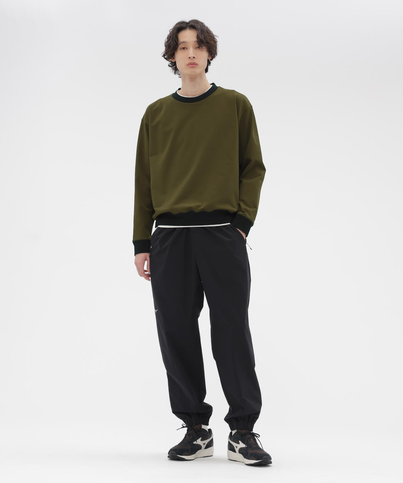 STRETCH POLYESTER TROUSERS | MARGARET HOWELL（マーガレット