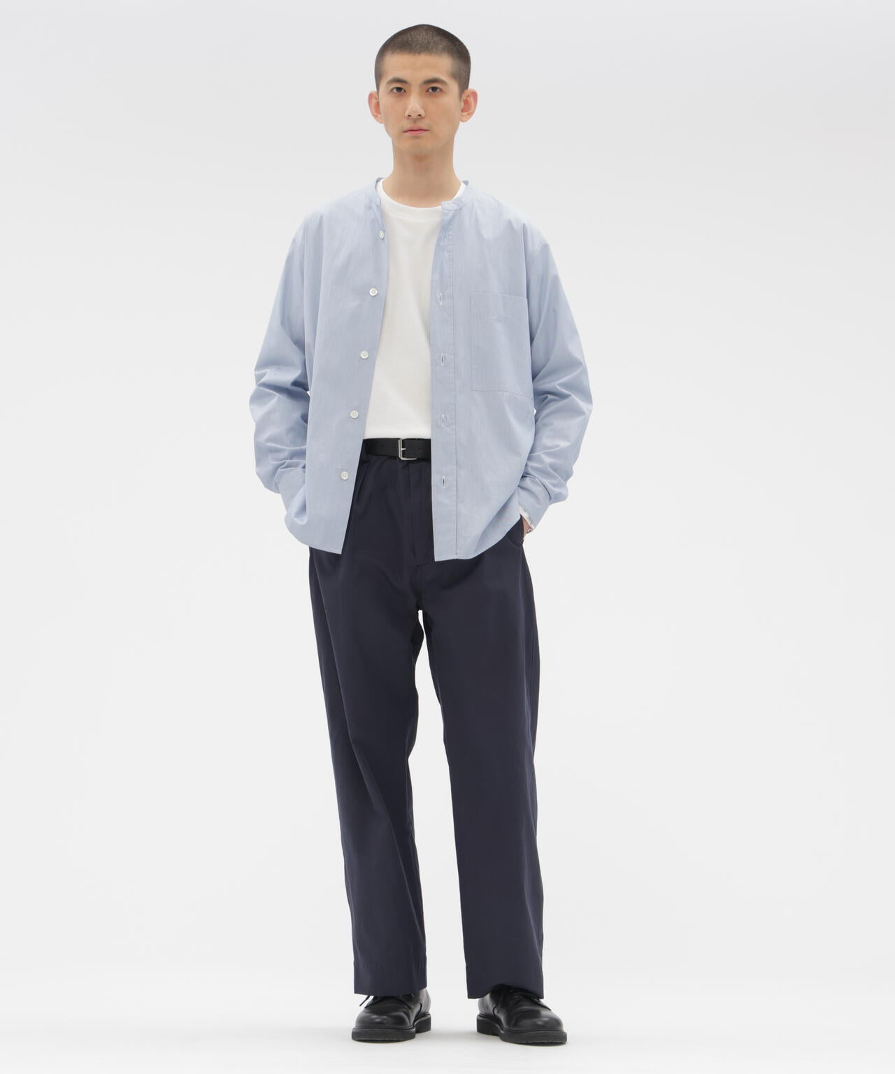 マーガレットハウエル　2025AW ヘアラインストライプ　バンドカラーシャツ WORN COTTON HAIRLINE STRIPE SHIRT | MARGARET HOWELL（マーガレット