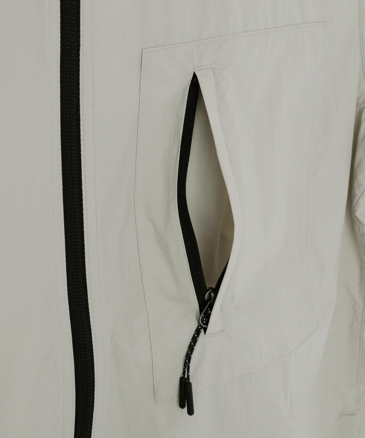 WATER REPELLENT LIGHTWEIGHT NYLON POPLIN SHIRT