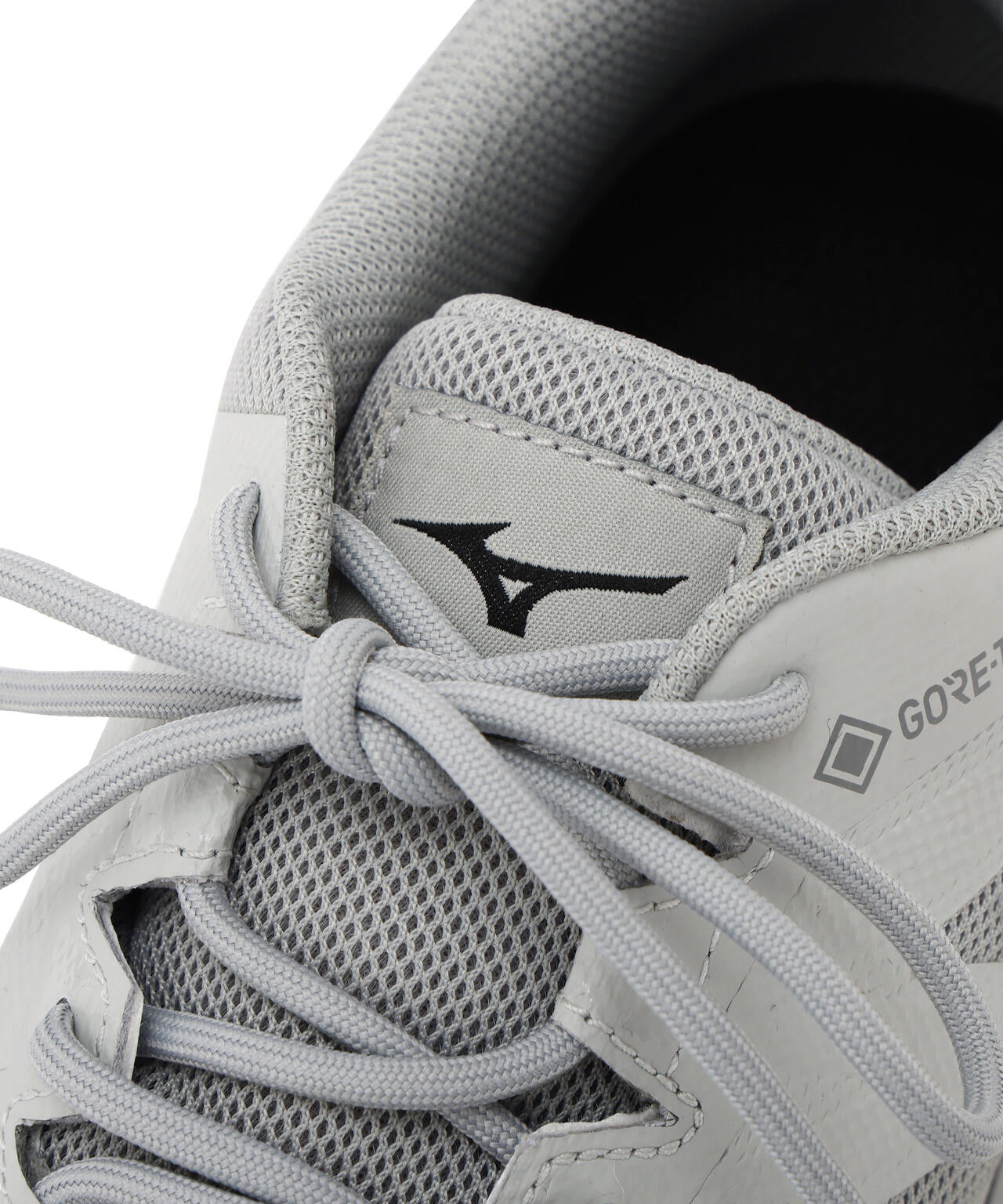 V2 GORE-TEX HIKING SHOES