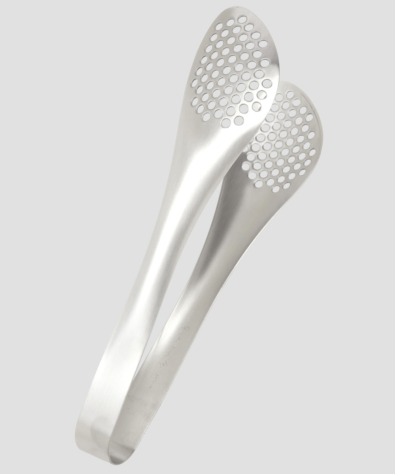 SORI YANAGI TONGS WITH HOLES