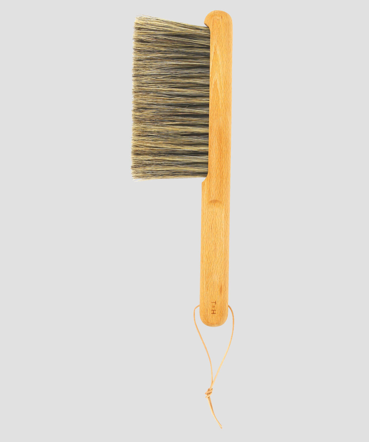 TURNER & HARPER BRUSH WITH STRING