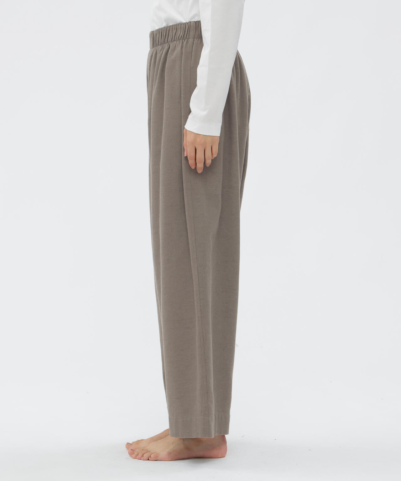 美品　マーガレットハウエル　22ss line cotton twill COTTON CASHMERE TWILL TROUSERS | MARGARET HOWELL