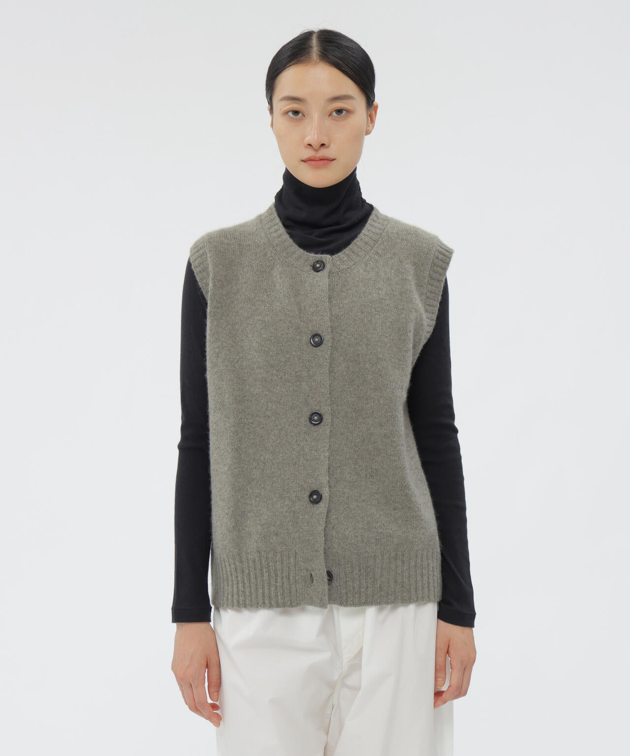SOFT CASHMERE KNITWEAR