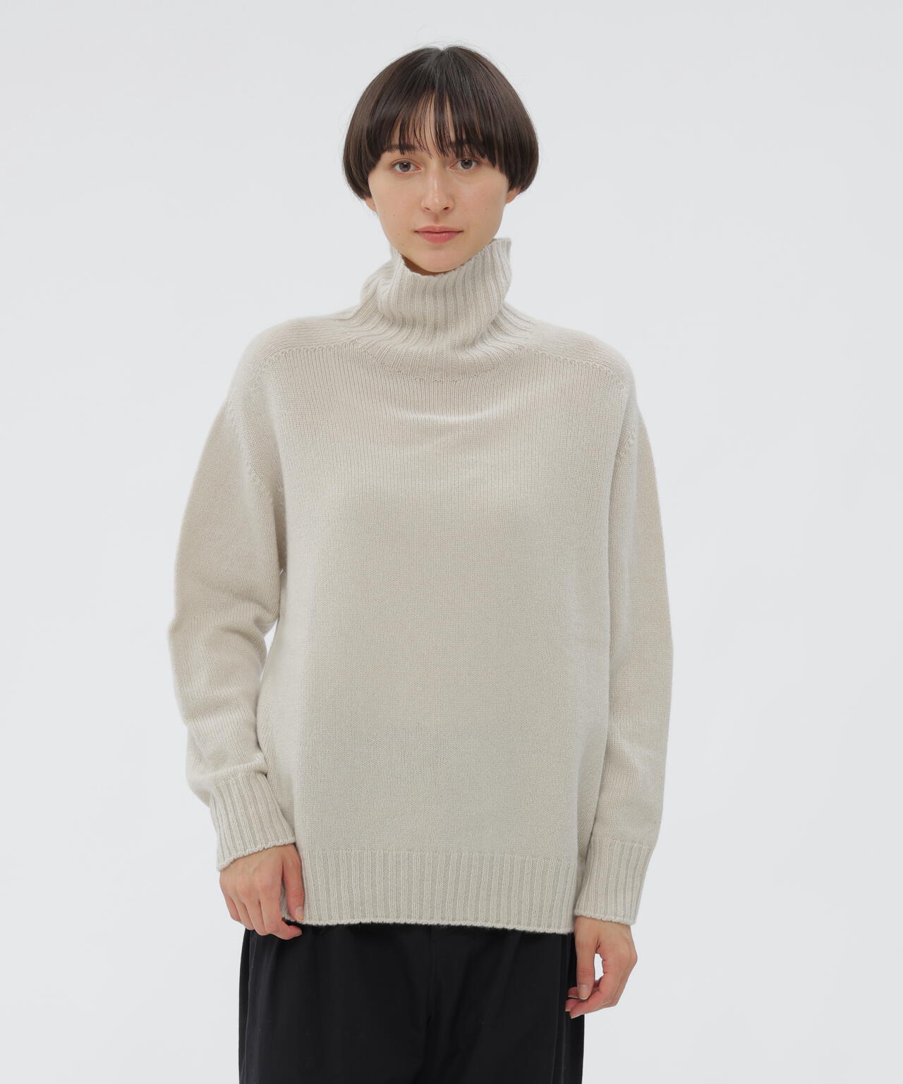 SOFT CASHMERE KNITWEAR