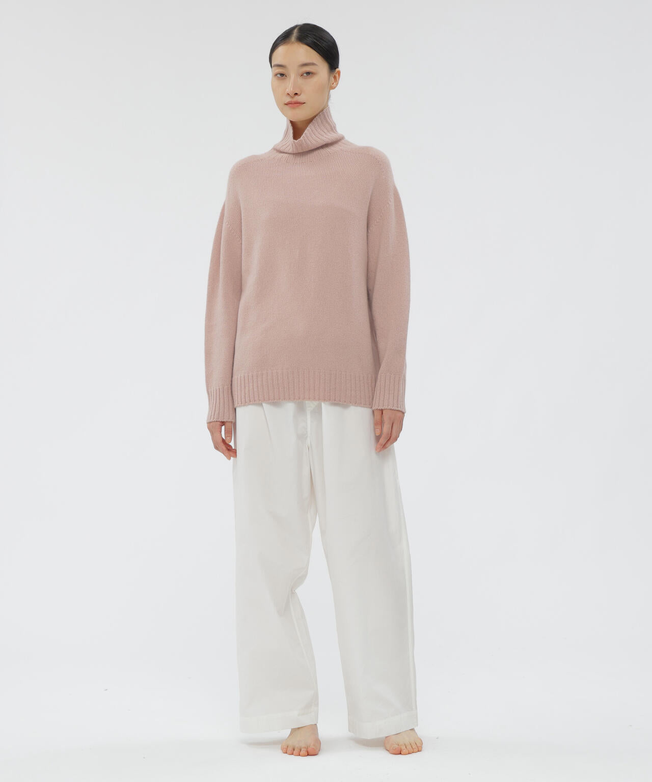 SOFT CASHMERE KNITWEAR
