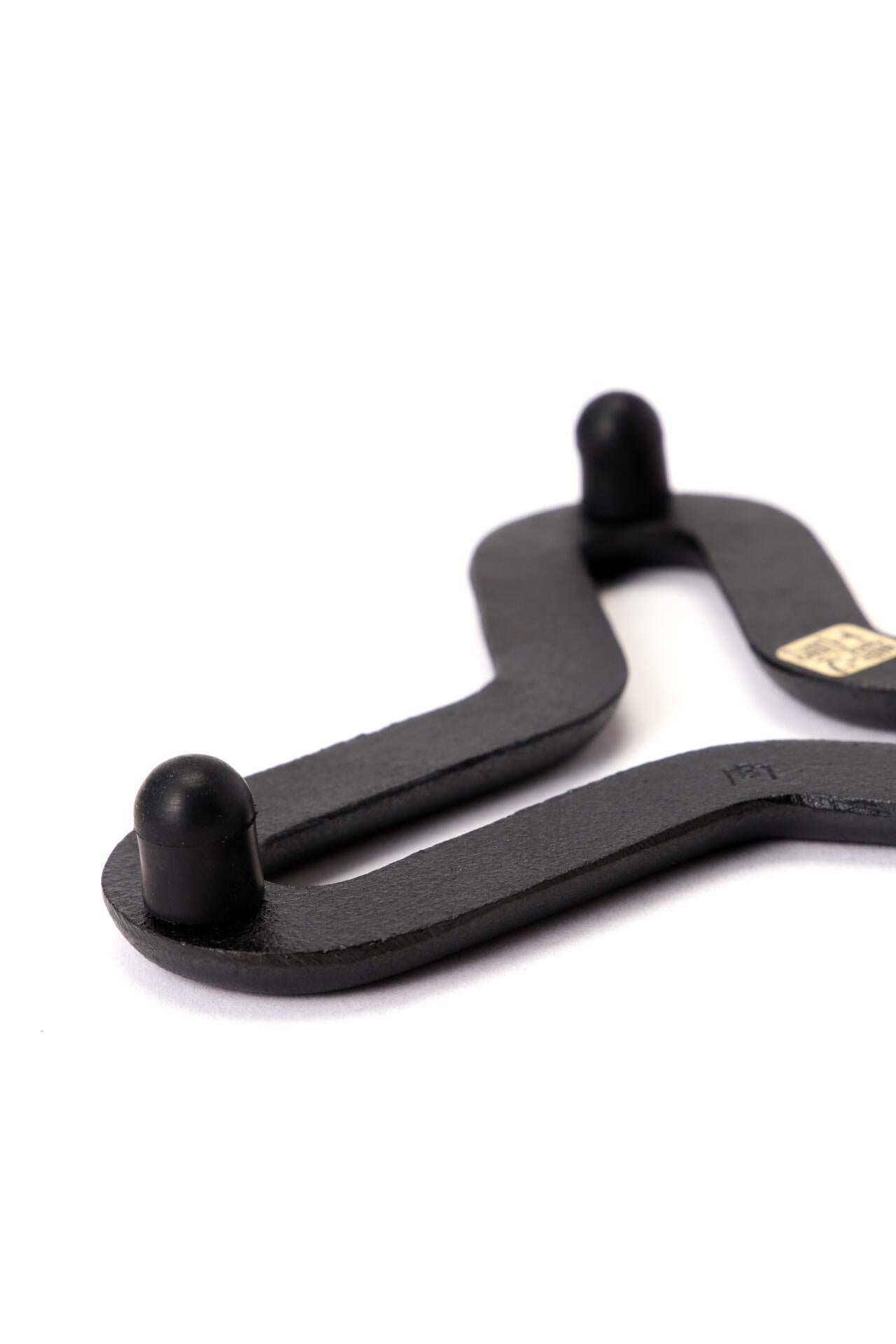 TRIANGLE CAST IRON POT STAND