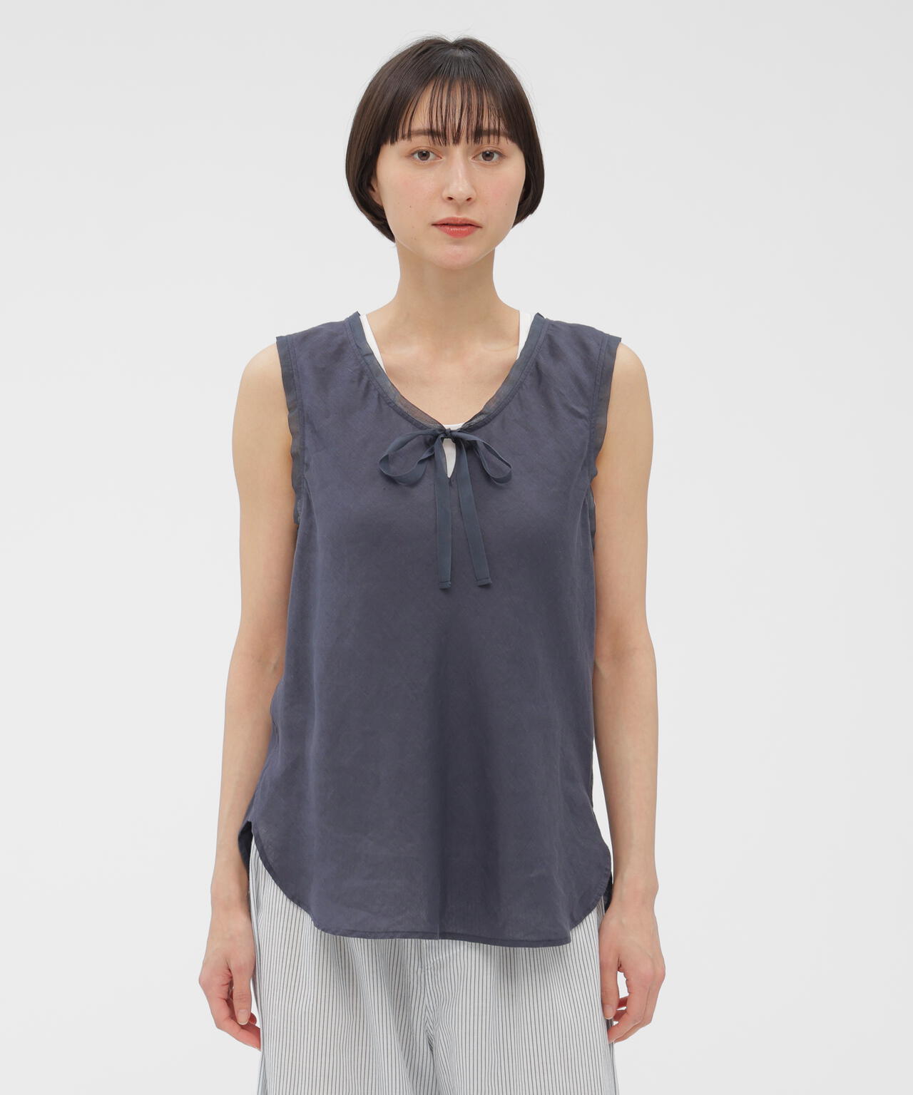 美品　マーガレットハウエル SOFTLINEN リネン ボウタイブラウス 麻 SOFT LINEN SHIRT | MARGARET HOWELL（マーガレット・ハウエル