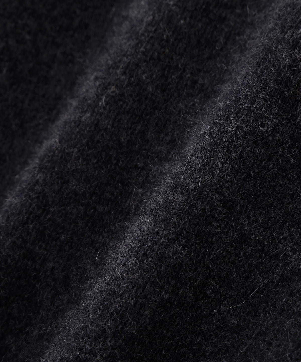 SOFT CASHMERE KNITWEAR