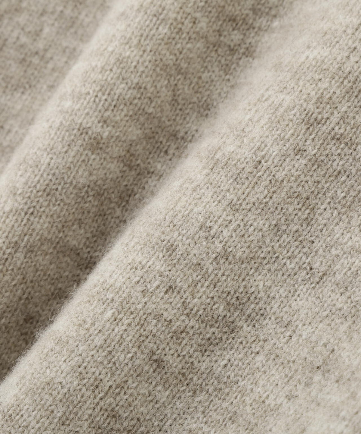 NATURAL WOOL KNITWEAR