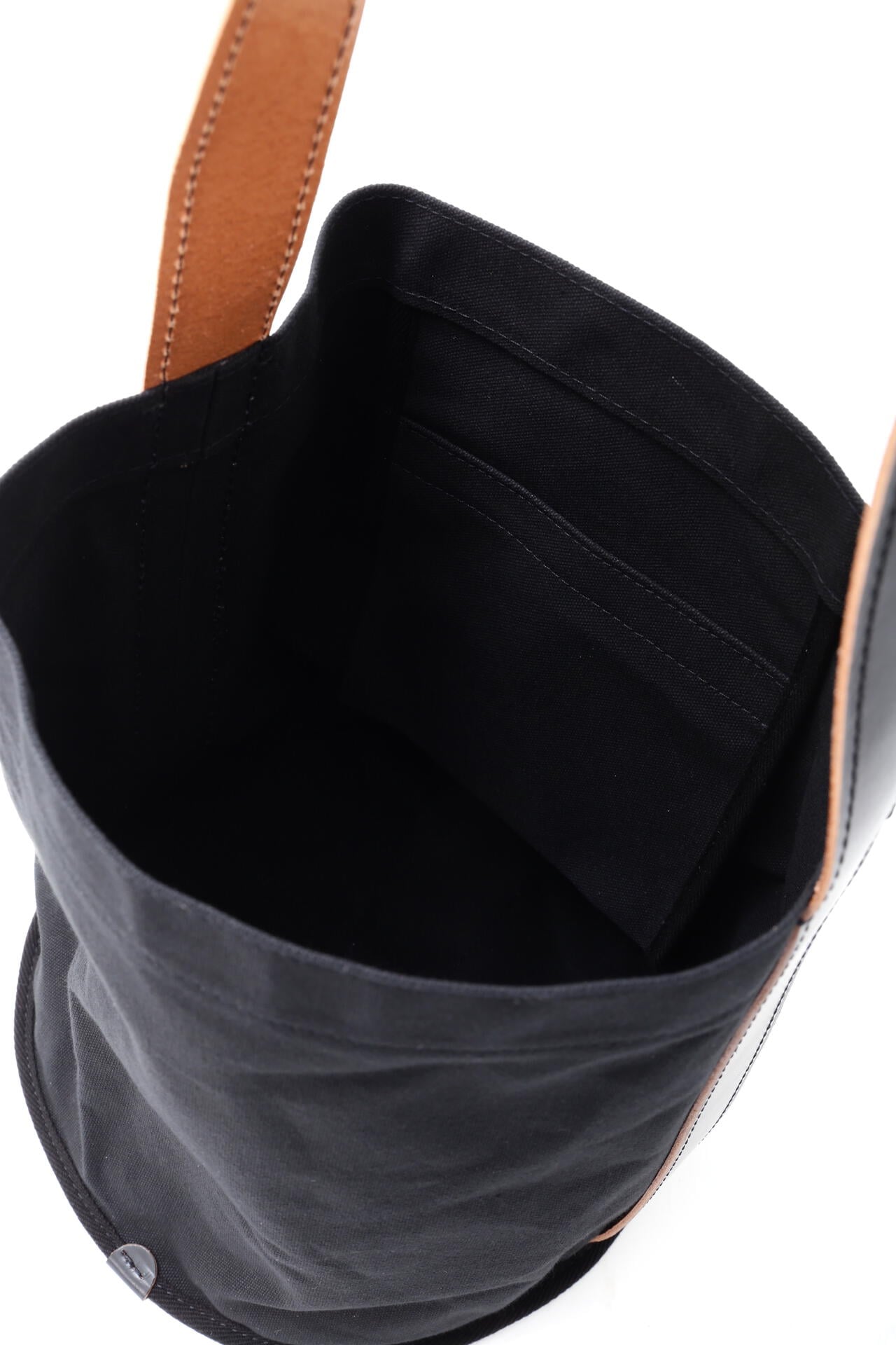 CONTRAST LEATHER