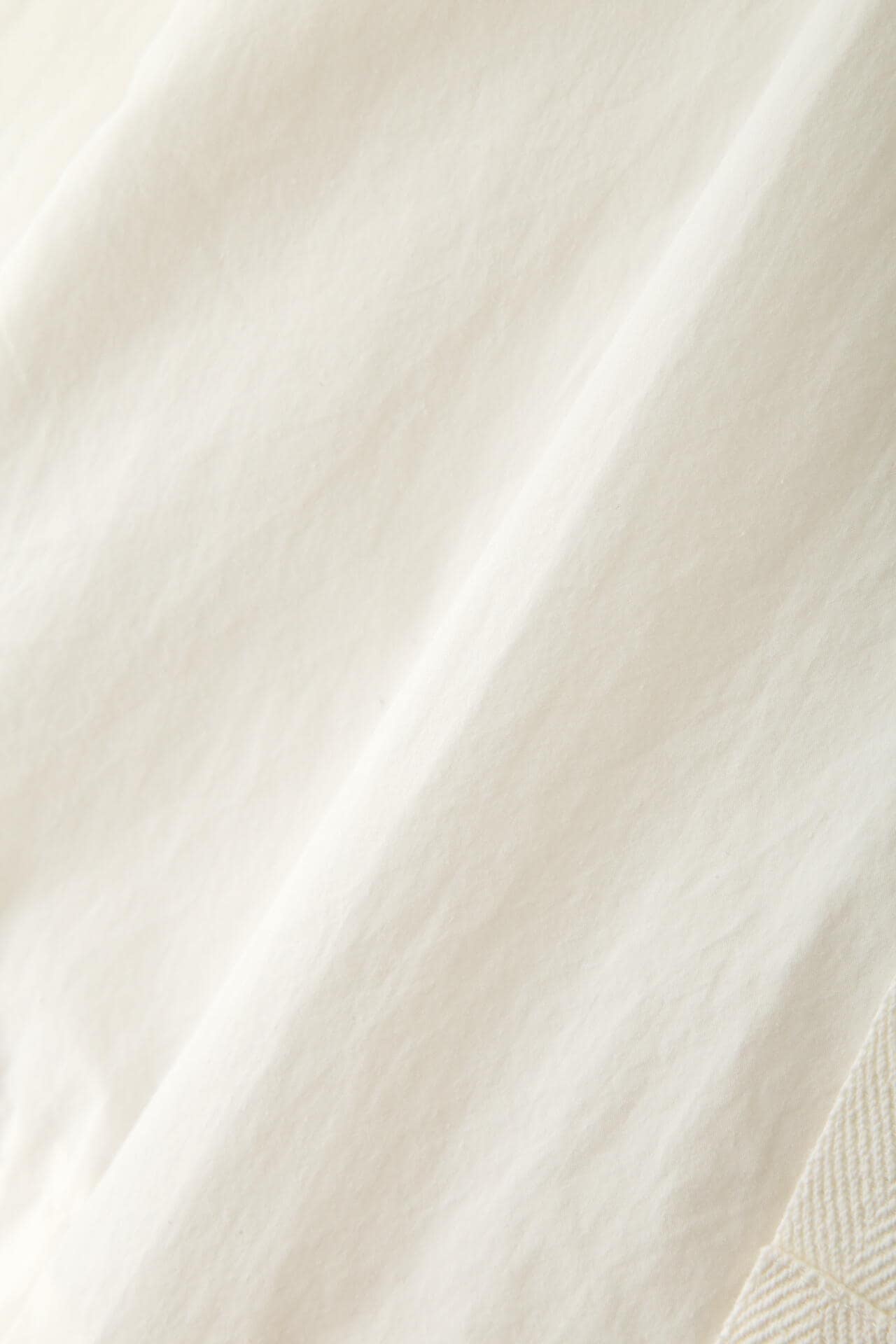 LIGHTWEIGHT COTTON NYLON PLAINWEAVE