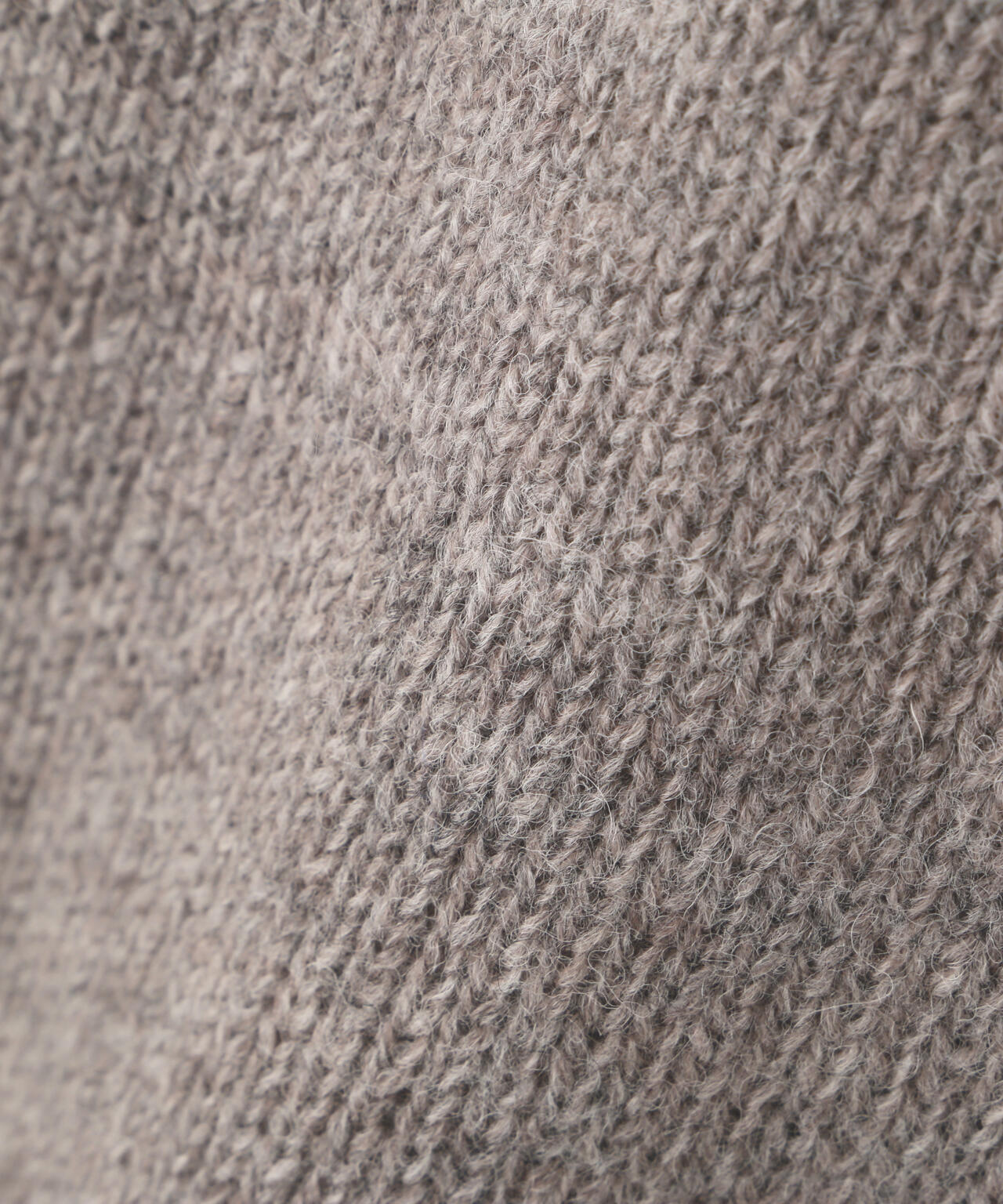 DRY WOOL KNITWEAR
