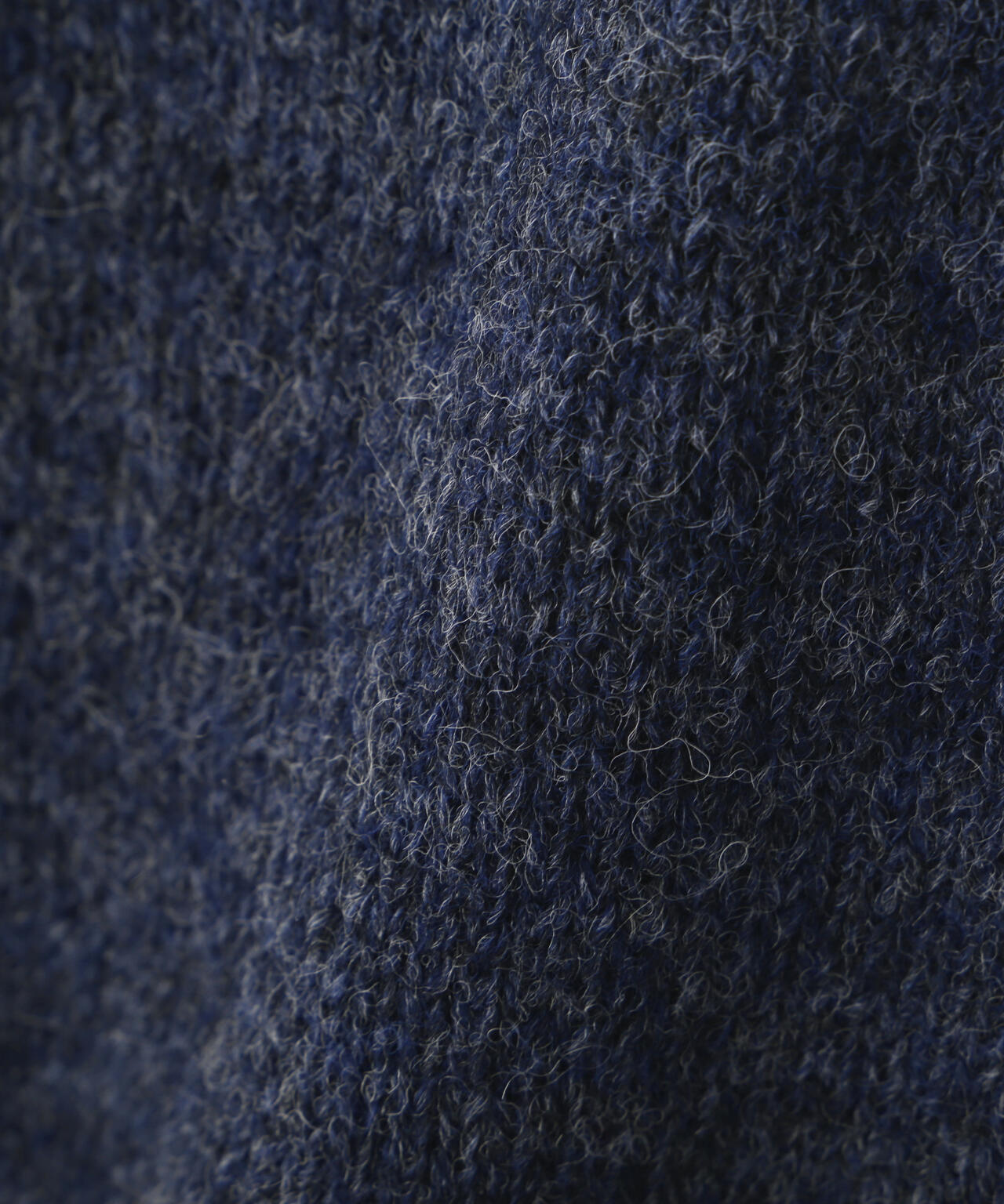 DRY WOOL KNITWEAR