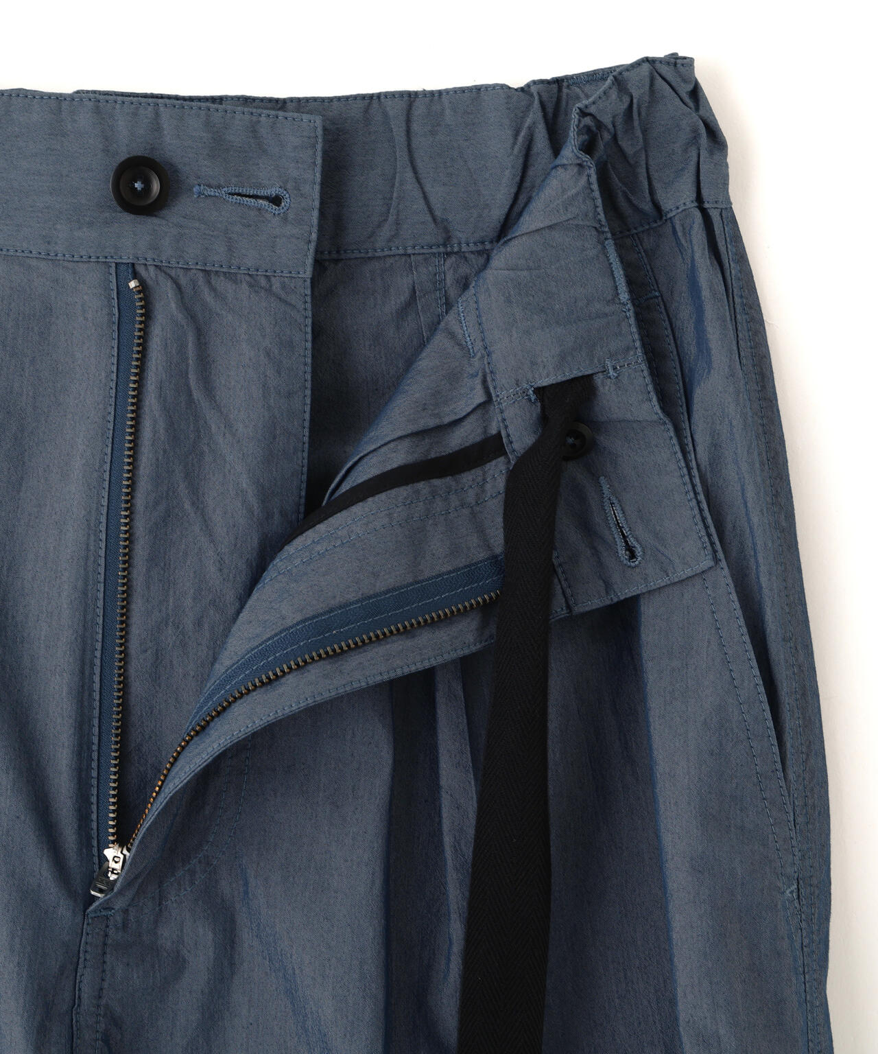 SUPERLIGHT COTTON NYLON TROUSERS | MARGARET HOWELL（マーガレット