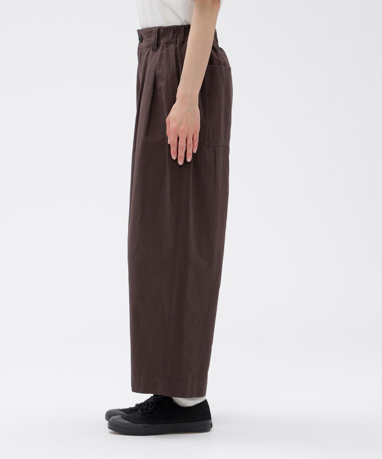 LIGHTWEIGHT COTTON NYLON TWILL TROUSERS