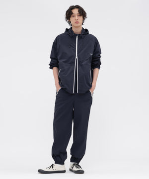 身長185cm 　B84 W66cm H91cm 着用サイズ：L