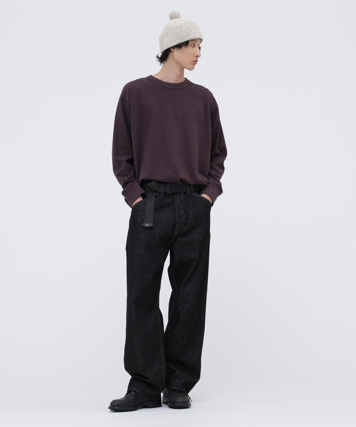 身長185cm 　B84 W66cm H91cm 着用サイズ：F