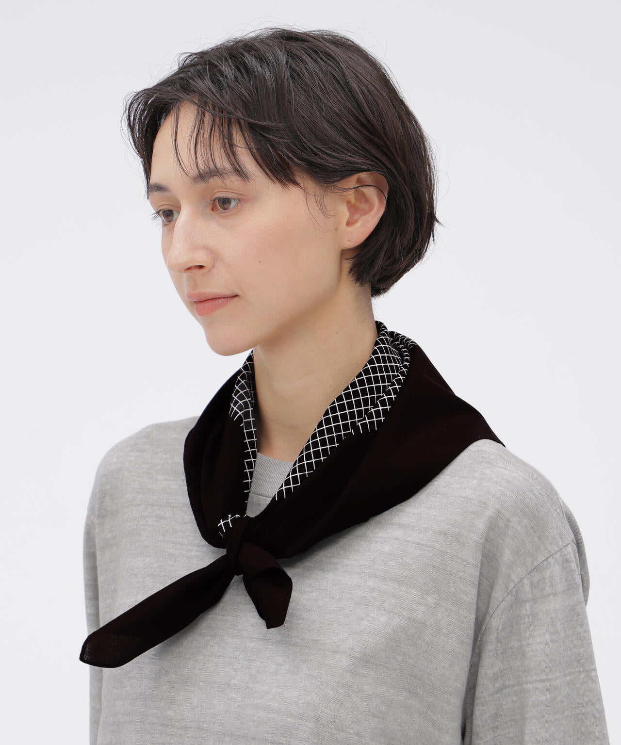 PLAIN GRID SCARF | MARGARET HOWELL（マーガレット・ハウエル