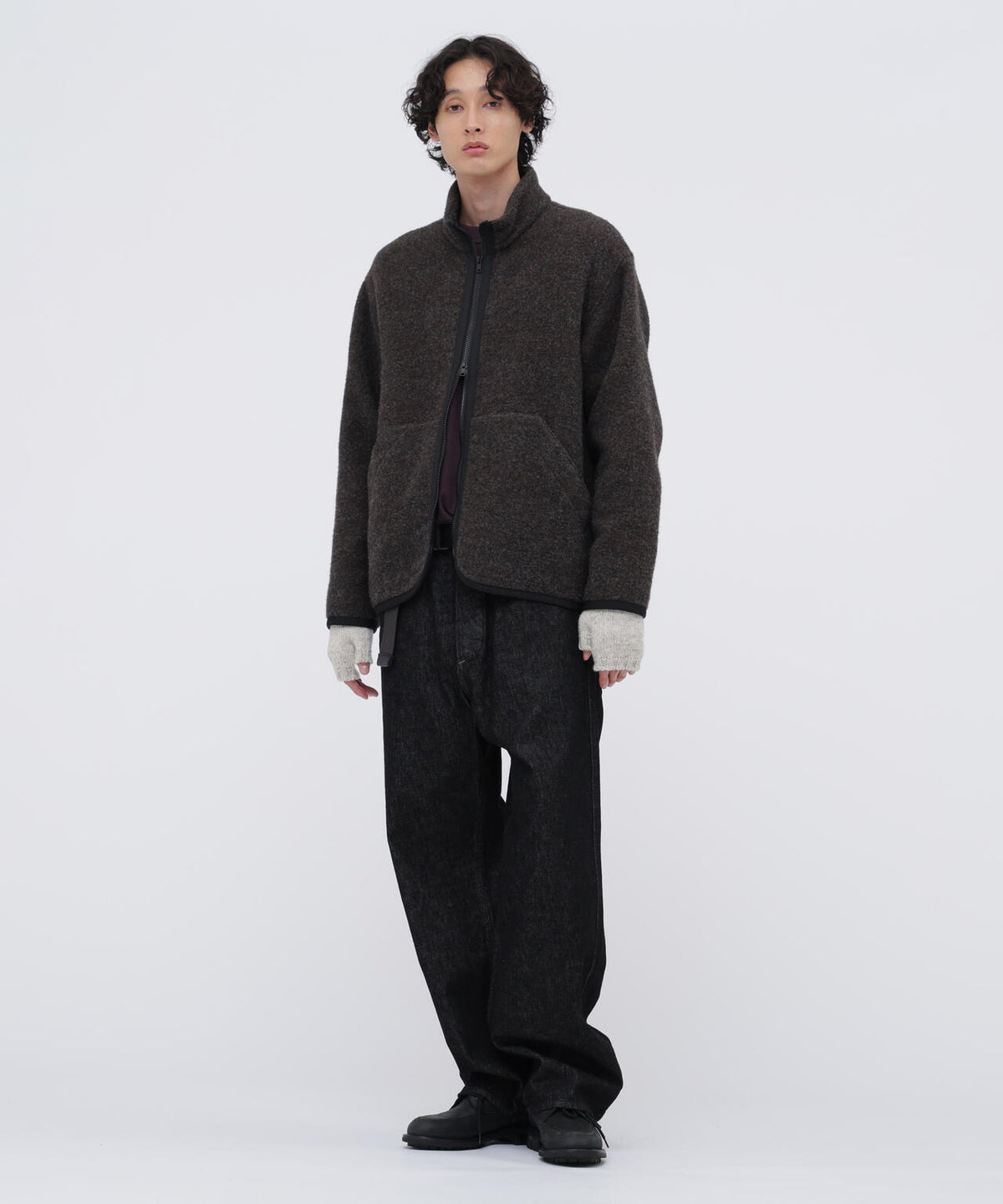 身長185cm 　B84 W66cm H91cm 着用サイズ：F