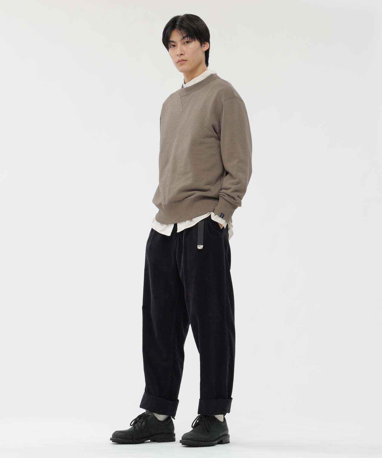 DRY COTTON NEEDLECORD TROUSERS