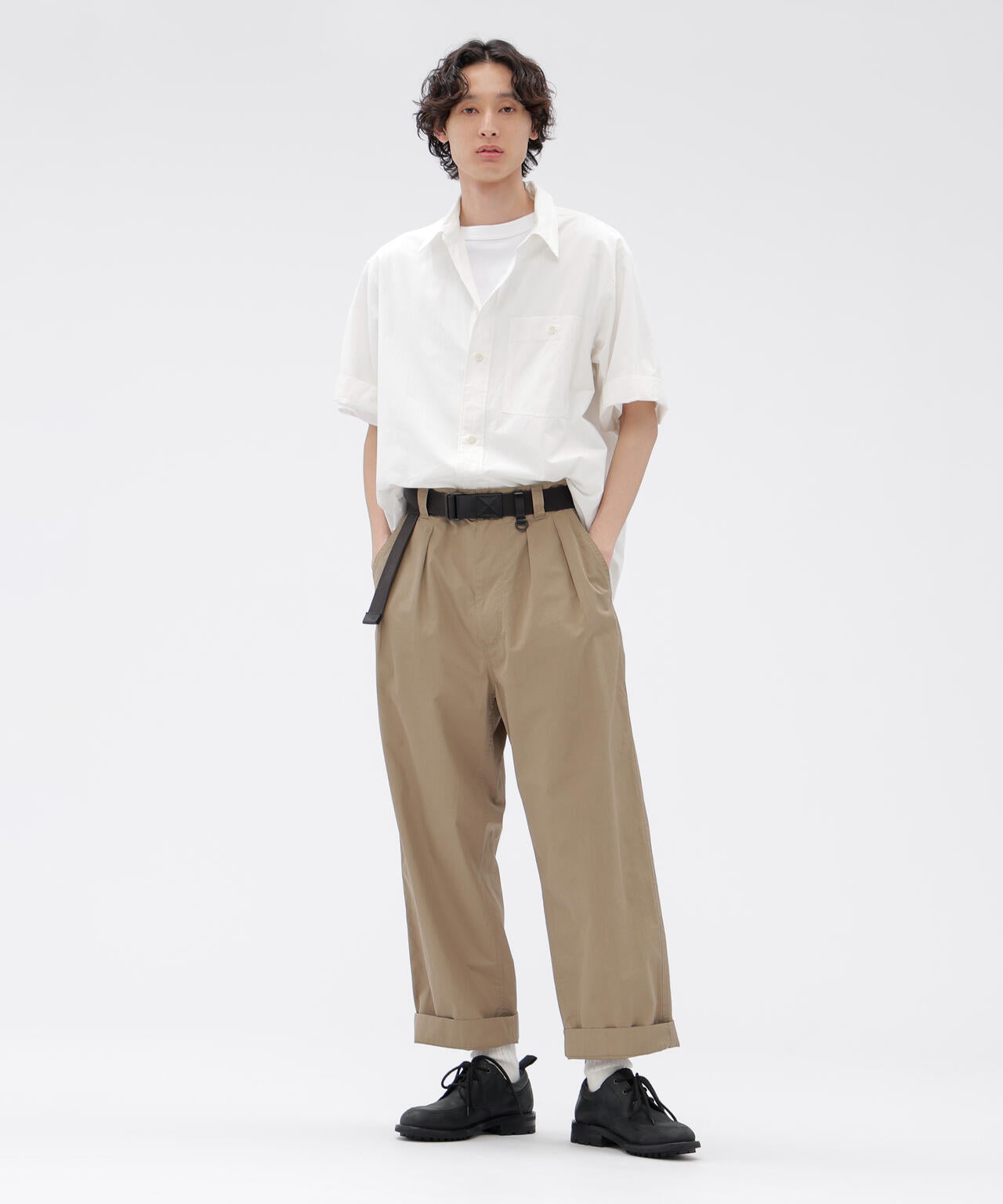 パンツ 24SS MHL. FINE COMPACT COTTON POPLIN M FINE COMPACT COTTON POPLIN TROUSERS | MARGARET HOWELL