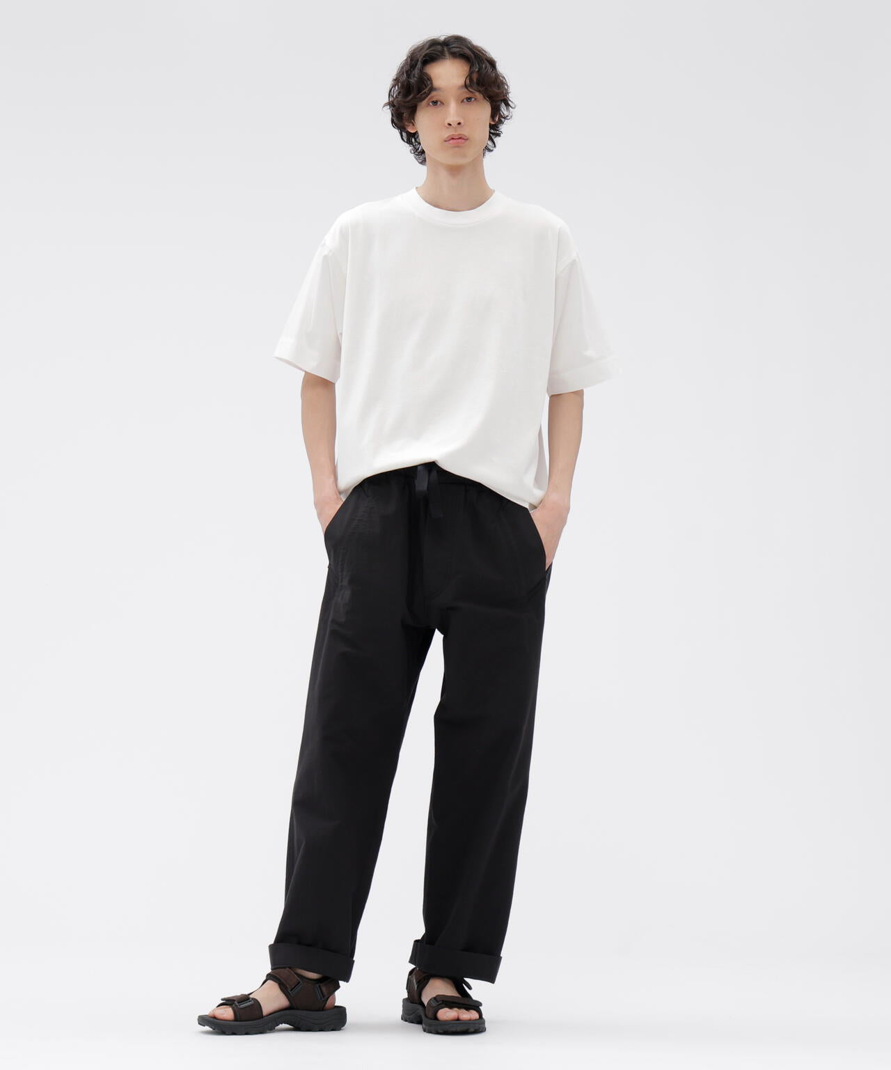23SS✨マーガレットハウエル　LIGHTWEIGHT COTTON NYLON LIGHTWEIGHT COTTON NYLON TWILL TROUSERS | MARGARET HOWELL