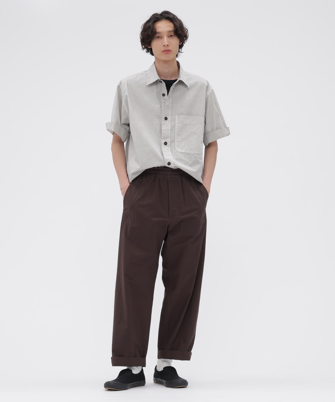 マーガレットハウエル　COTTON TWILL サイズ2 茶系 LIGHTWEIGHT COTTON NYLON TWILL TROUSERS | MARGARET HOWELL