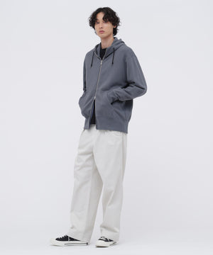身長185cm 　B84 W66cm H91cm 着用サイズ：L