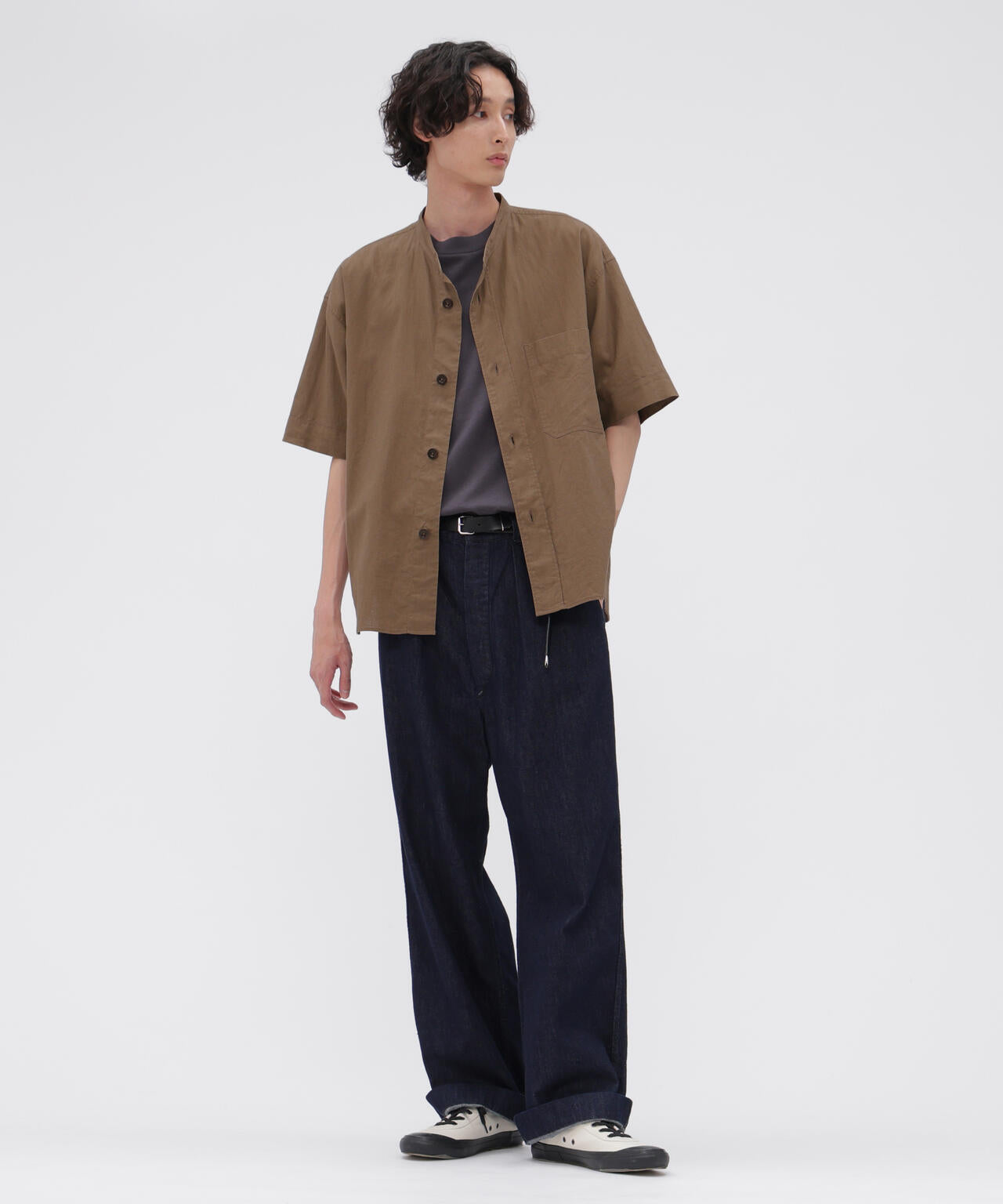 身長185cm 　B84 W66cm H91cm 着用サイズ：L