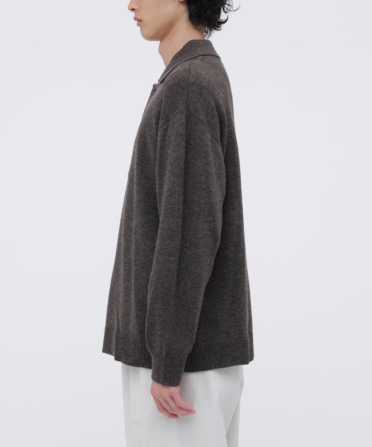 身長185cm 　B84 W66cm H91cm 着用サイズ：L