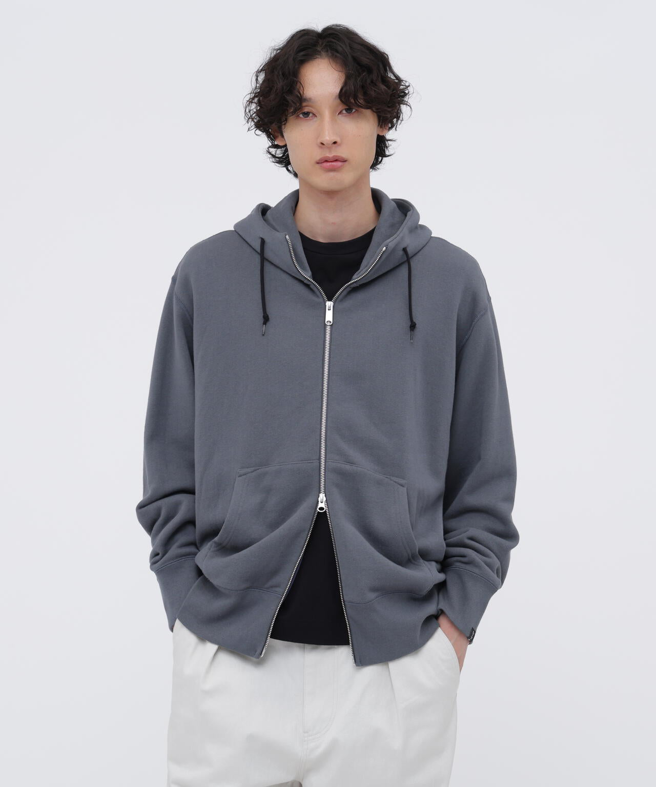 LIGHT LOOPBACK COTTON ZIP HOODY | MARGARET HOWELL（マーガレット
