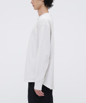 身長185cm 　B84 W66cm H91cm 着用サイズ：L