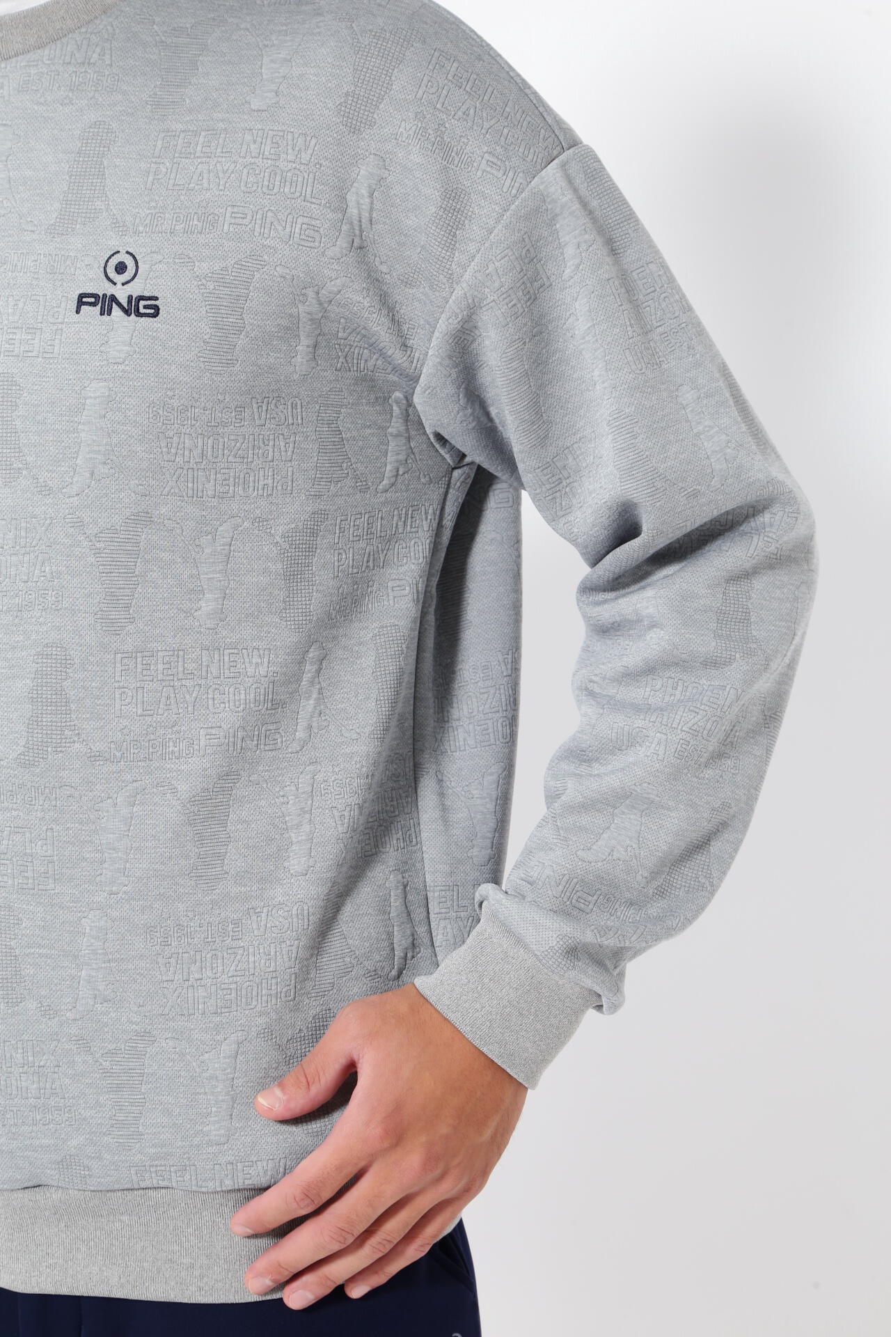 PING APPAREL】Mr.PINGアルファベットシャドー柄 クルーネック