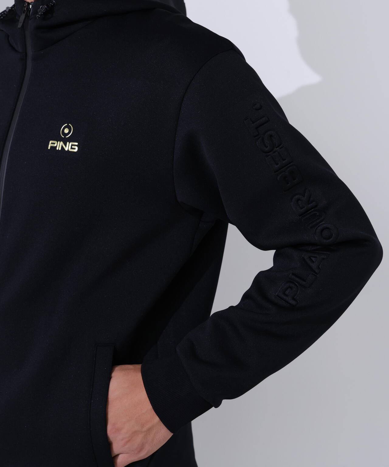【PING APPAREL】全方向ストレッチRENUキルトダンボールジャージフルジップフーディー ＜GOLD＞ (MENS)