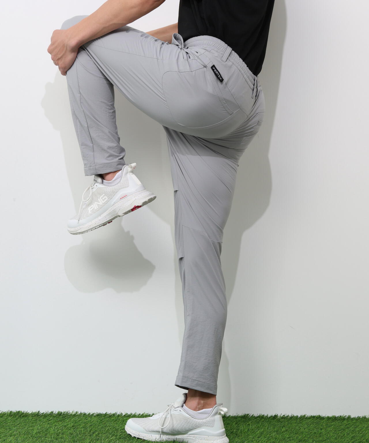 【PING APPAREL】全方向ストレッチパーテックスリミテッドテーパードパンツ ＜GOLD＞ (MENS)