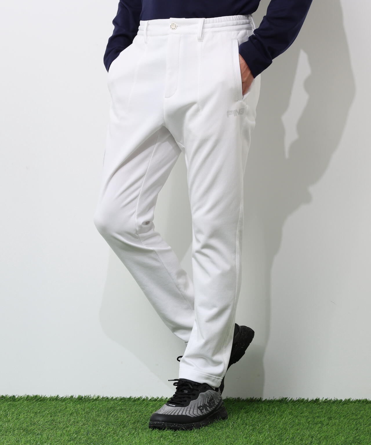 【PING APPAREL】全方向ストレッチ 接結裏メッシュスウェットテーパードパンツ ＜GOLD＞ (MENS)