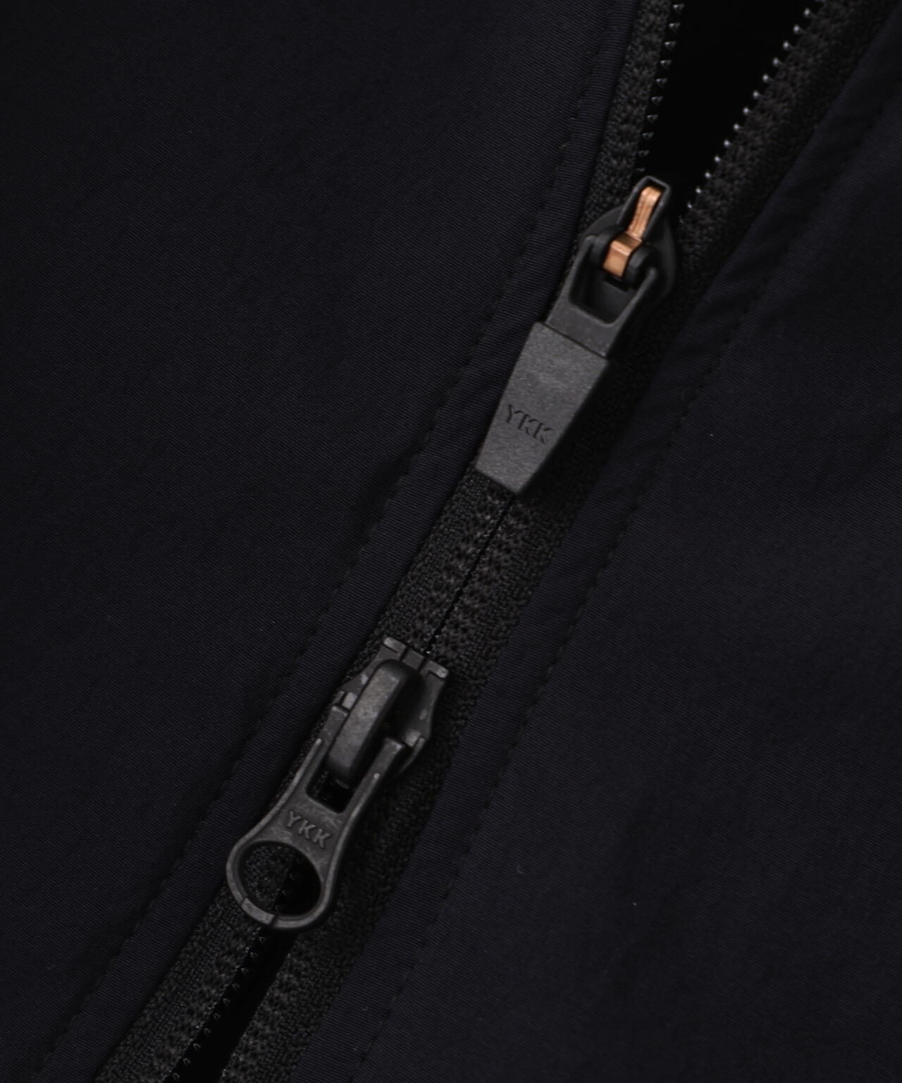 PING APPAREL］［撥水］全方向ストレッチフルジップフーディブルゾン
