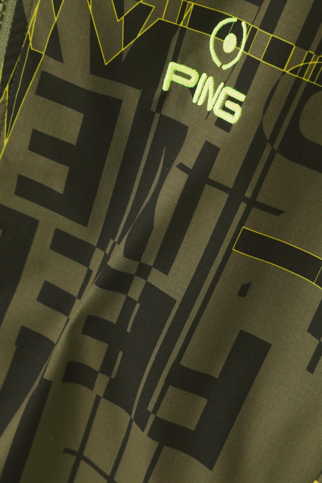 【PING APPAREL】デジタルノイズプリントリップ撥水総裏メッシュフーディブルゾン ＜PERFORMANCE＞ (LADIES)