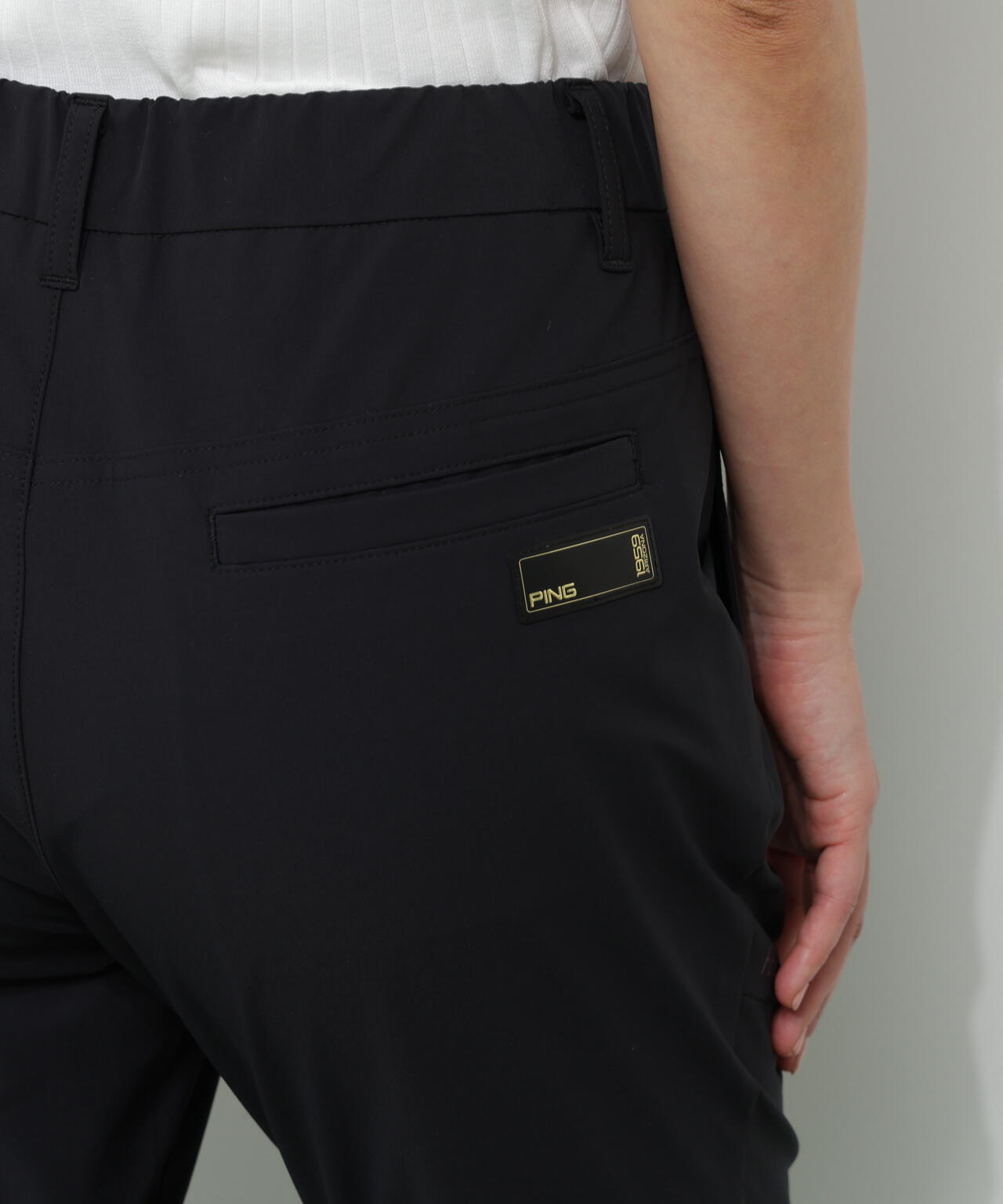 【PING APPAREL】全方向ストレッチパーテックスリミテッドテーパードパンツ ＜GOLD＞ (LADIES)