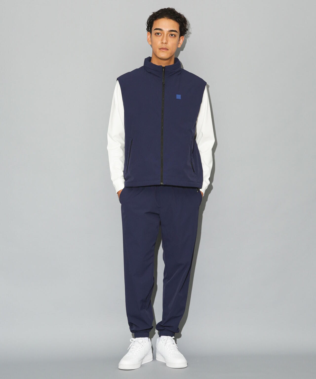 NVyby 5525」NUナイロンスタンドネック中綿ベスト | NANO universe