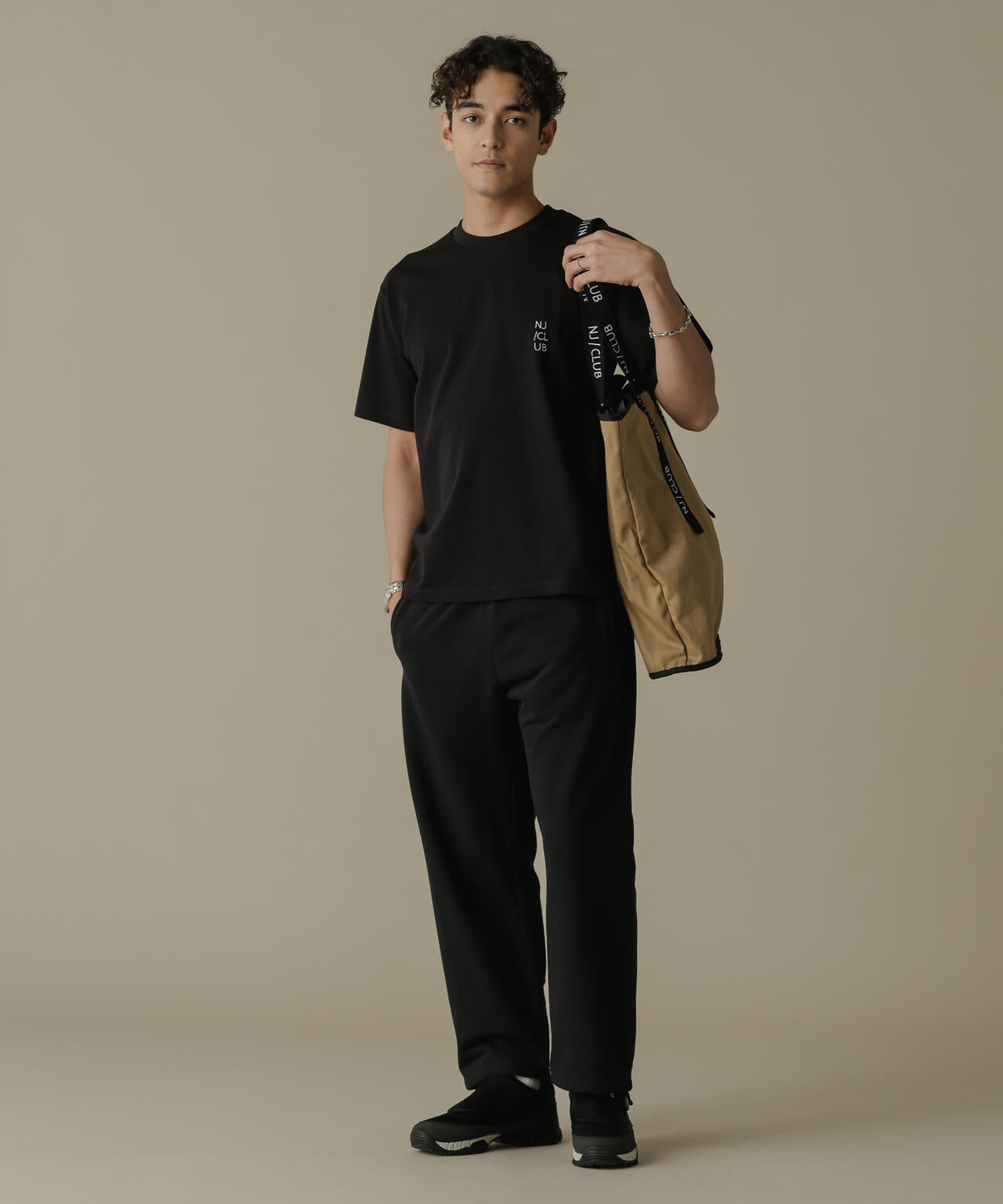 1b5eb3db-804d-5235-ba3e-7214e3d4382a_Image