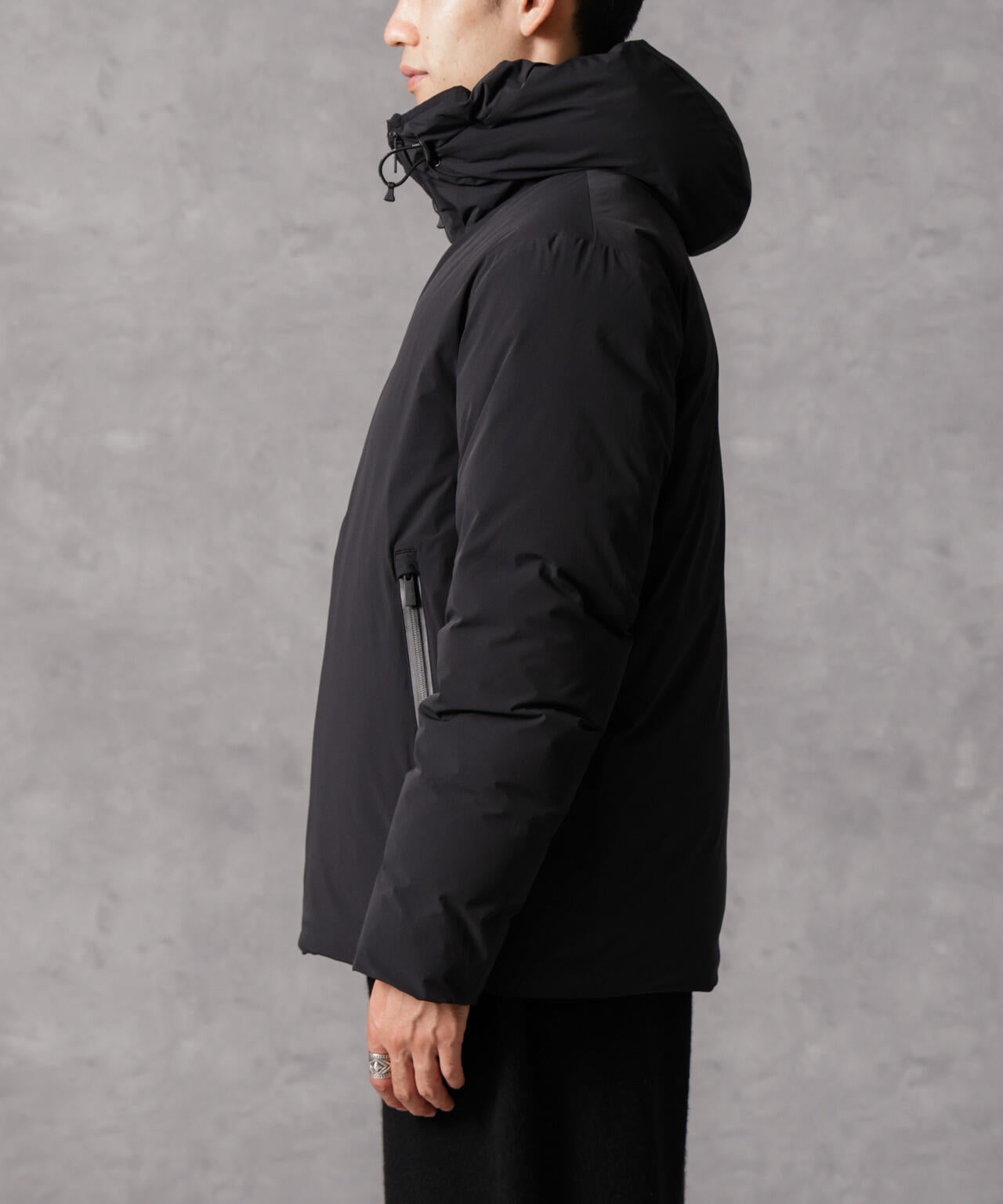 西川ダウン(R)」スポーティーフードダウン | NANO universe