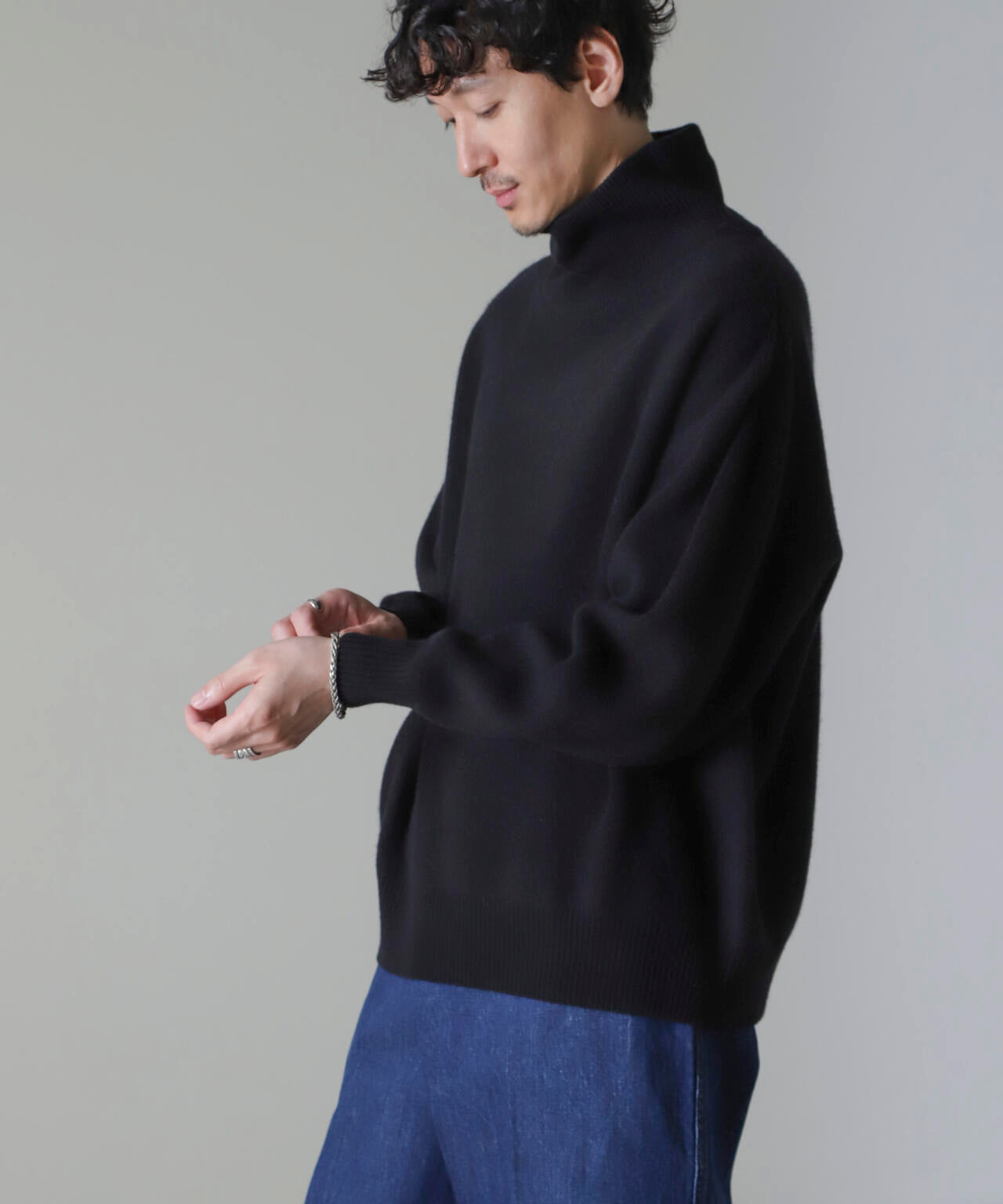 AQUA ウールカシミヤモックネックプルオーバー